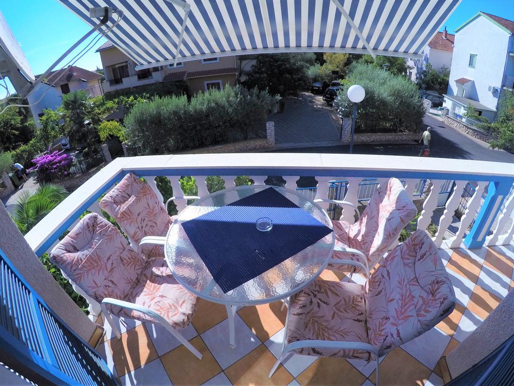 Blue City Apartment'S Repic Biograd Na Moru Esterno foto