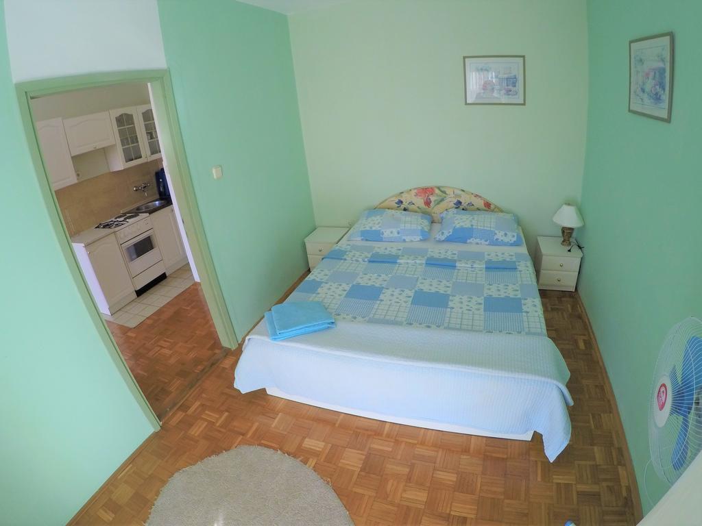 Blue City Apartment'S Repic Biograd Na Moru Esterno foto