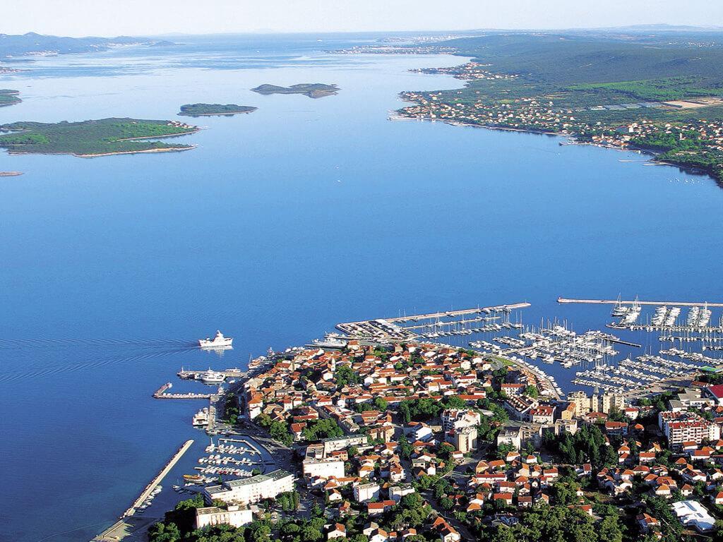 Blue City Apartment'S Repic Biograd Na Moru Esterno foto