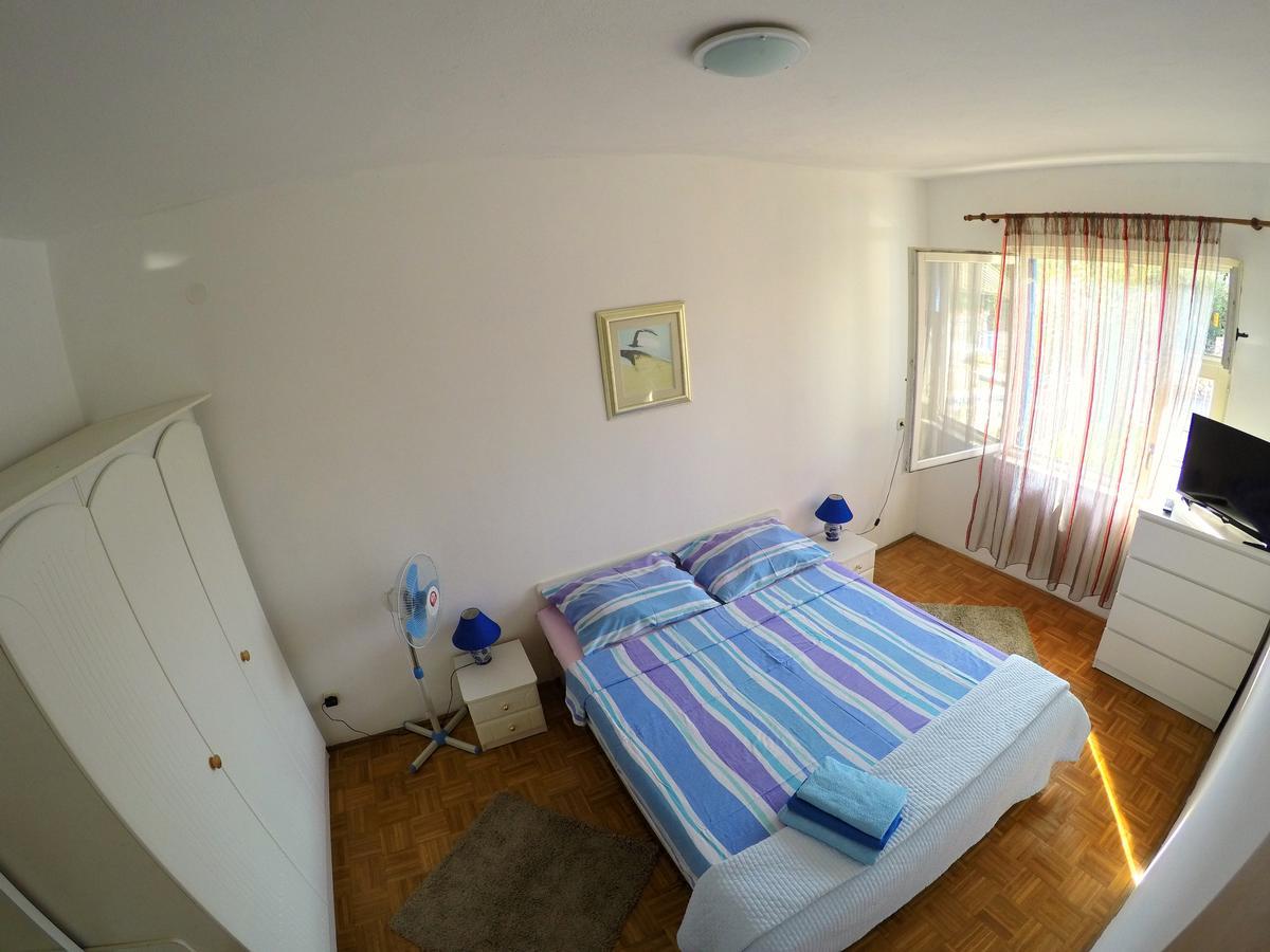 Blue City Apartment'S Repic Biograd Na Moru Esterno foto
