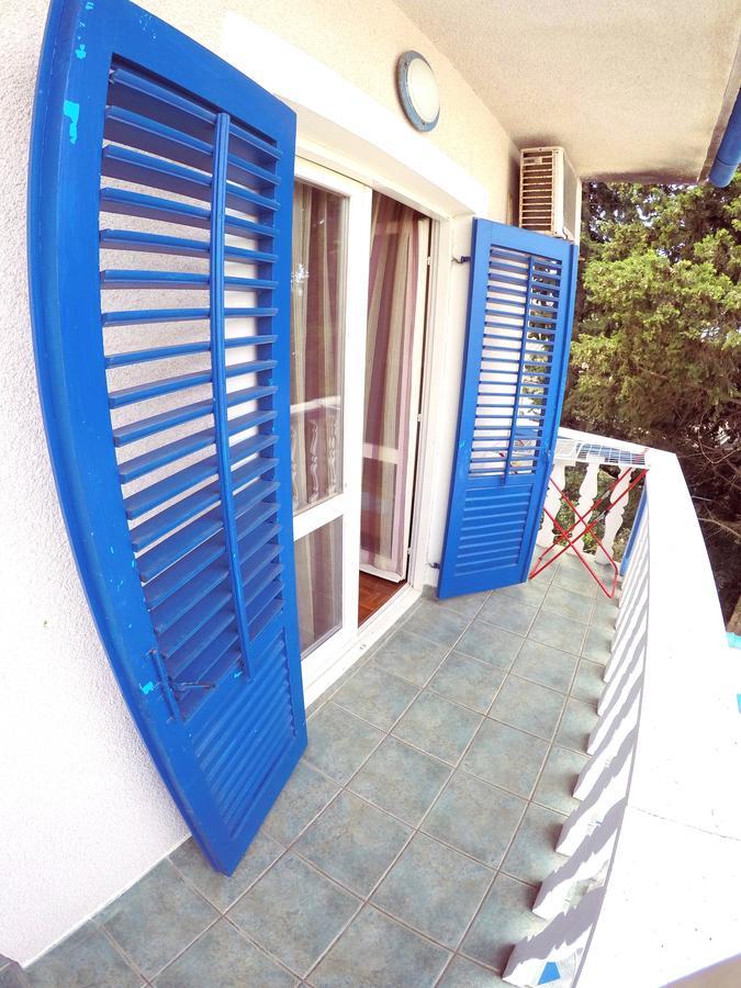 Blue City Apartment'S Repic Biograd Na Moru Esterno foto