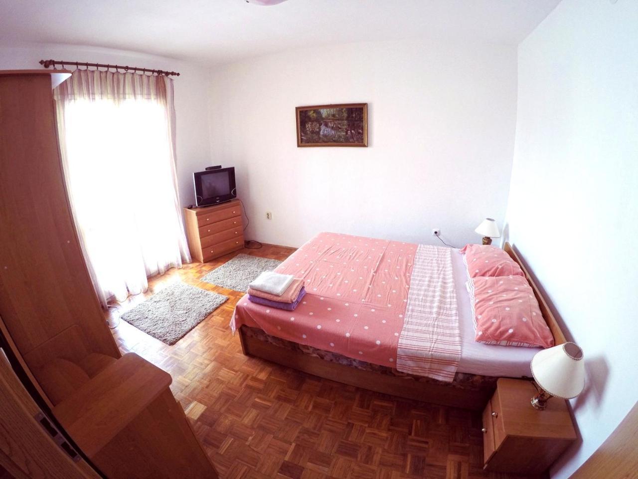 Blue City Apartment'S Repic Biograd Na Moru Esterno foto