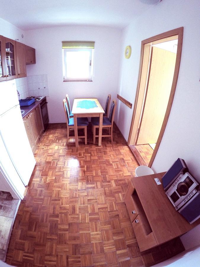 Blue City Apartment'S Repic Biograd Na Moru Esterno foto