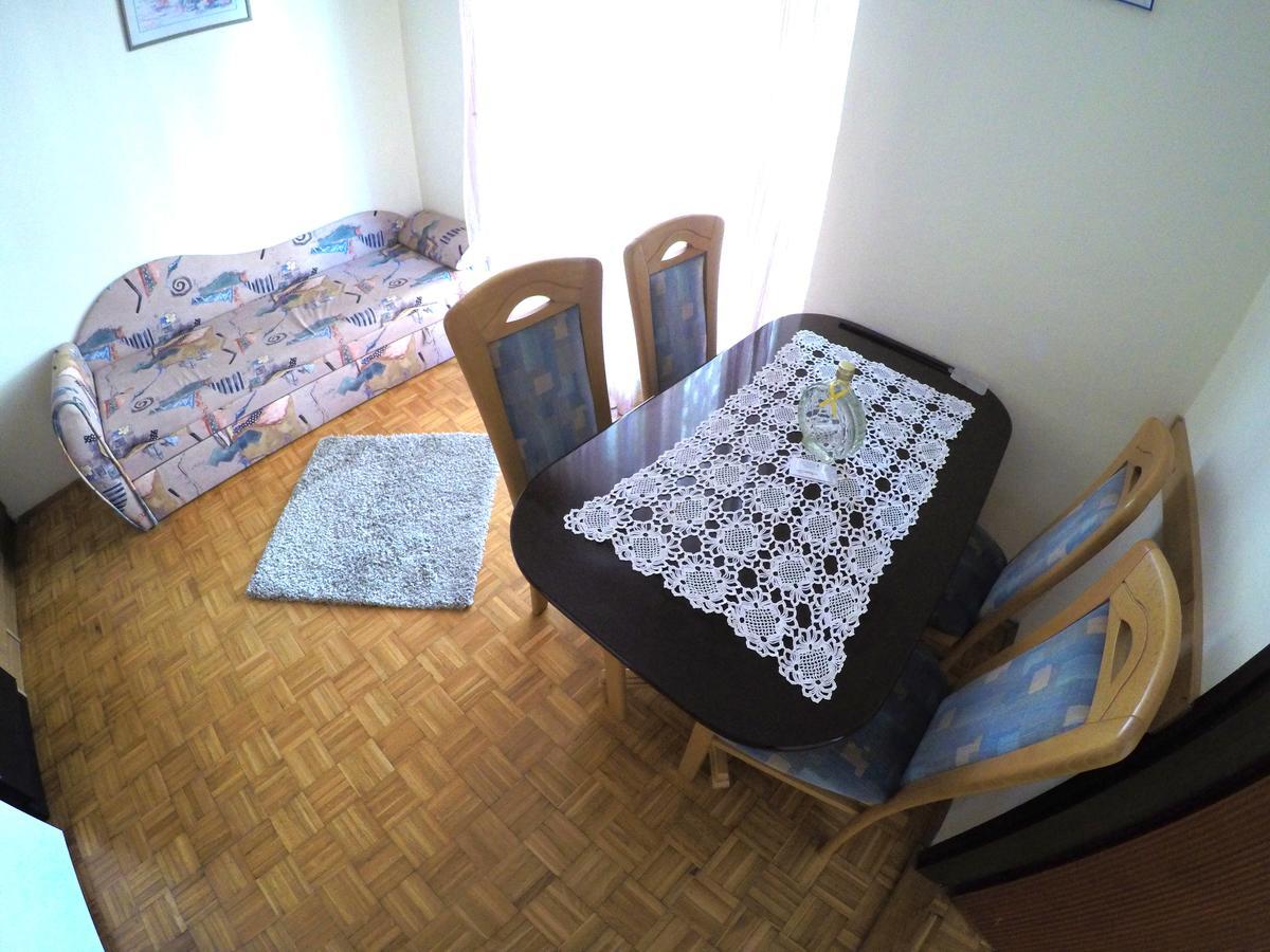 Blue City Apartment'S Repic Biograd Na Moru Esterno foto